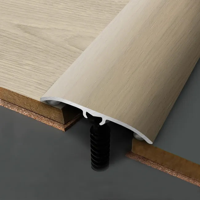 Barre de seuil 4 en 1 alu plaqué chêne blanc à fixer, l.4.7 cm x L.83 cm ARTENS