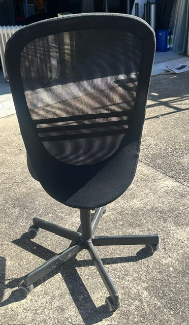 CHAISE DE BUREAU NOIRE