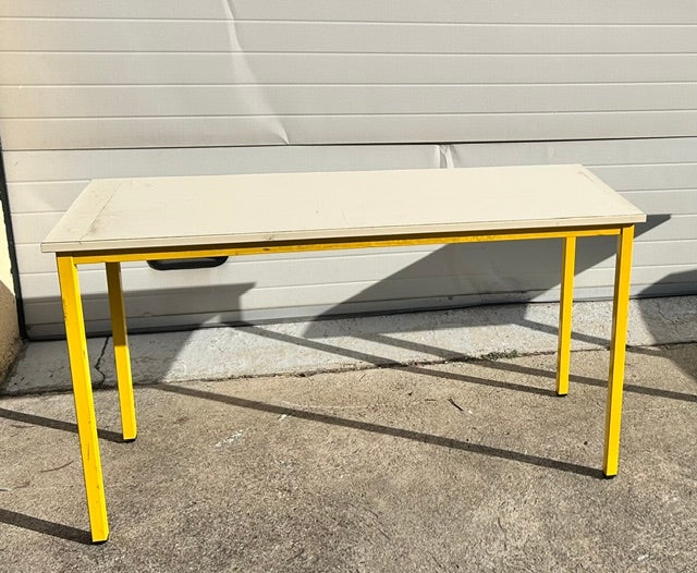 Table scolaire 2 place L.130 x P. 50 X H.73.5